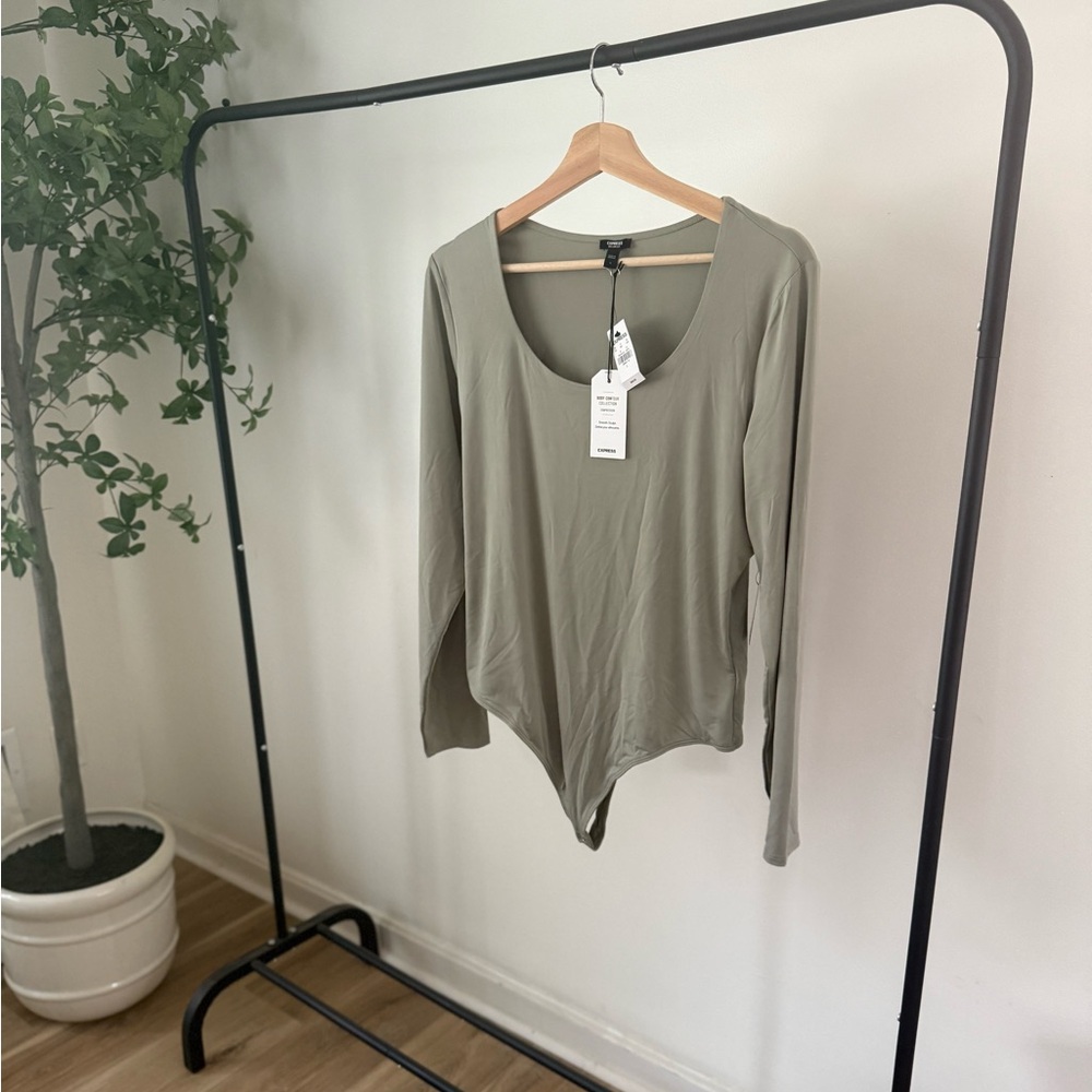 Express Long Sleeve Bodysuit